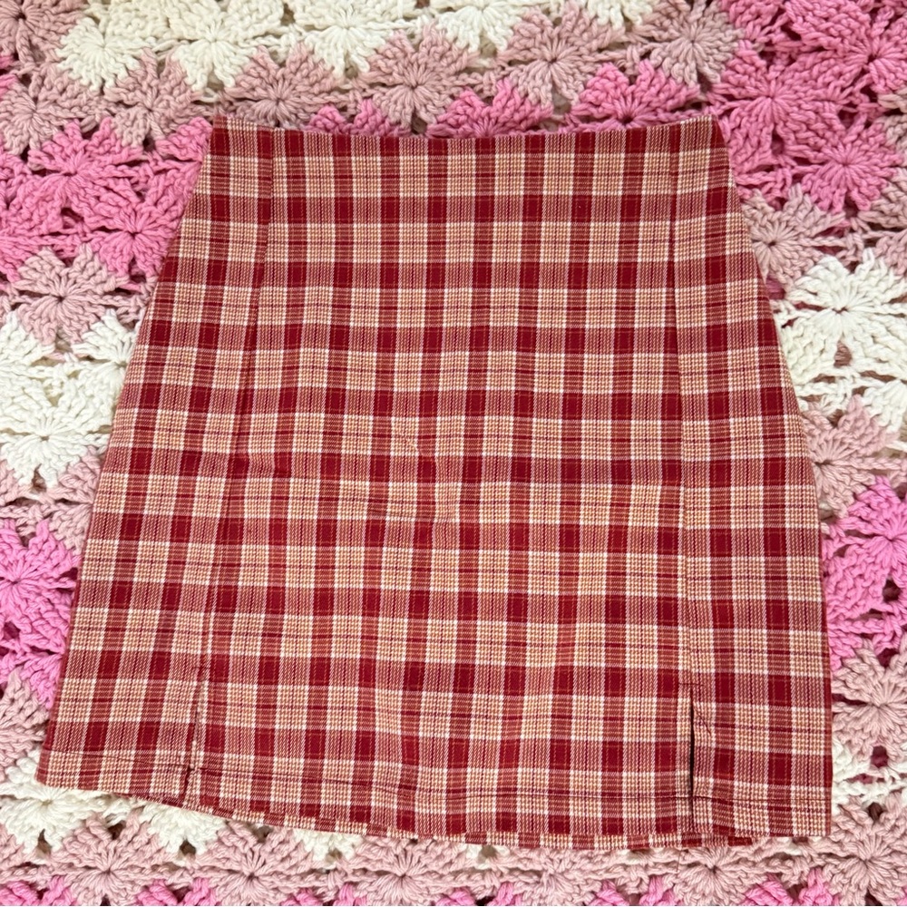 Brandy Melville Red and Cream Plaid Mini Skirt